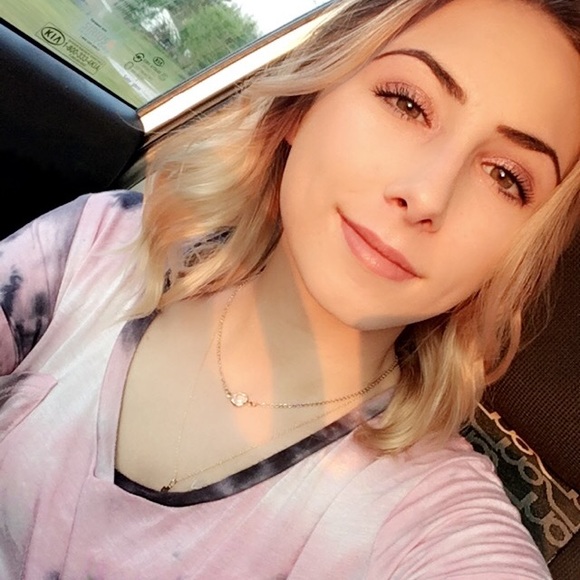 nikolynne